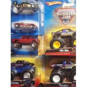 Hot Wheels Monster Jam 3 Trucks: Maniac, Wild Hair, Predator with 3 
