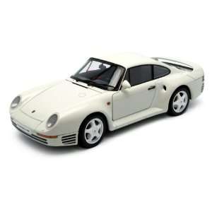  Porsche 959 White AutoArt 1:18 Diecast Model Car: Toys 