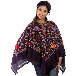   Poncho with Ari Embroidery All Over   Pure Wool 
