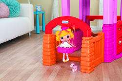 Little Tikes Lalaloopsy Playhouse with Exclusive Doll Spot Splatter 