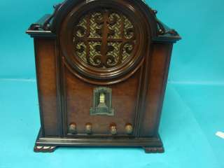 Vtg Lovely Deco Heritage Cathedral Tube Radio Wood Speaker Claw Feet 
