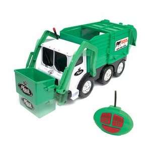  R/C Mack Garbage Truck Toys & Games