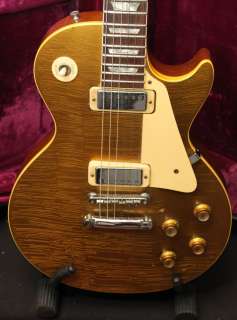 1970 GIBSON LES PAUL DELUXE GOLDTOP W/OHSC  