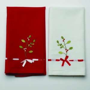 Mistletoe Embroidered Guest Towels (Set of 2):  Kitchen 