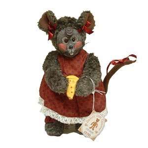   Bartons Creek Mrs Nibbles 11 Mouse Limited Edition Toys & Games