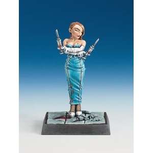  Freebooter Miniatures: Sister of Mercy: Toys & Games