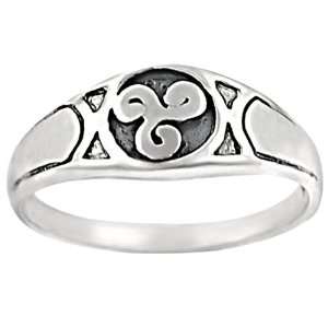  Sterling Silver Celtic Triskele Ring: Jewelry