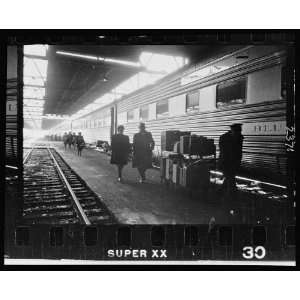   : Railroad Passenger Car,1949,Train Station,S Kubrick: Home & Kitchen