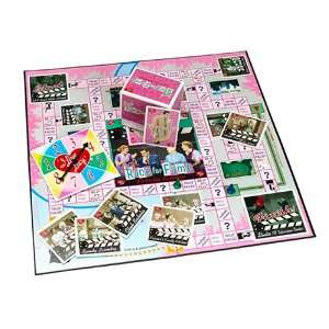  Lucys Race for Fame Trivia Board Game Toys & Games