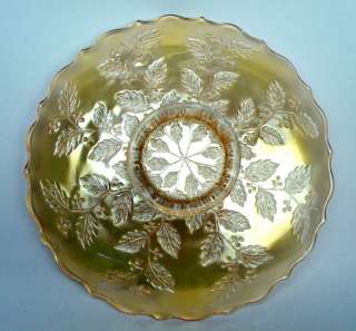 HOLLY by FENTON ~ SILVERY GOLD CLAMBROTH CARNIVAL GLASS 9 1/2 PLATE 