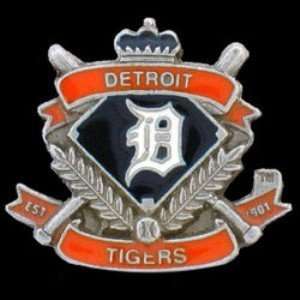  Team Crest MLB Pin   Detroit Tigers: Sports & Outdoors