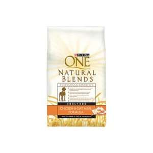   DOG Natural BLEND Chicken/Oatmeal 6/2:  Kitchen & Dining