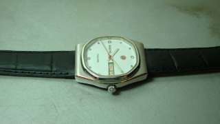 VINTAGE RADO VOYAGER AUTOMATIC DATE SWISS MENS WRIST WATCH OLD USED 
