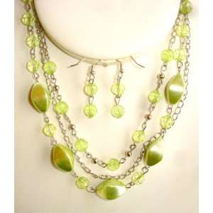   : Green Mother Of Pearl Simulated Necklace And Earrings Set: Jewelry