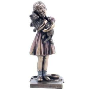 Girl with Cat Sculpture: Home & Kitchen