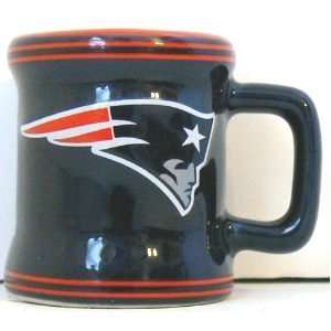    New England Patriots Ceramic Shot Glass   1 oz.: Kitchen & Dining