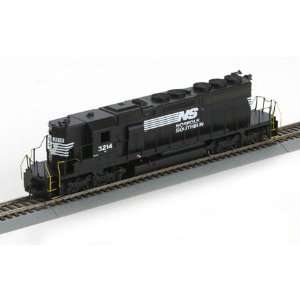  HO RTR SD40 2 w/81 High Nose, NS #3214 Toys & Games