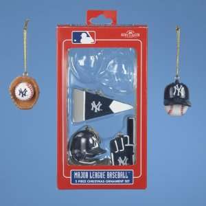 Pack of 6 MLB New York Yankees Miniature Christmas Ornament Sets 1.5