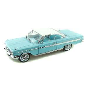  1961 Chevy Impala SS 409 1/18 Seamist Turquoise Poly: Toys 
