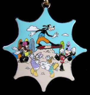   MEDALLION & PIN   MICKEY MOUSE   BEACH   LIMITED EDITION 1000  