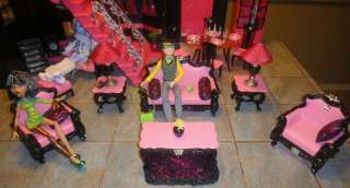   Monster High CUSTOM HOUSE FOR VENUS MCFLY AND GHOULS RULE DOLLS  