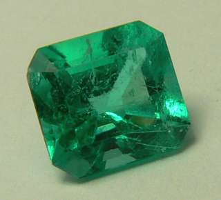 89 CTS NATURAL COLOMBIAN EMERALD CUT  