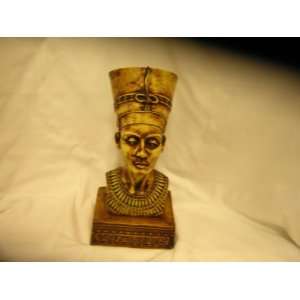  Queen Nefertiti: Home & Kitchen