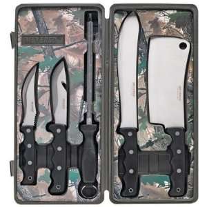  4 KNIVES AND SHARPENER (Knives/Multi Tools   Hunting 
