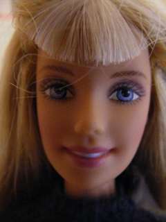 Mattel Barbie Jointed Arms Generation girl w/skates  