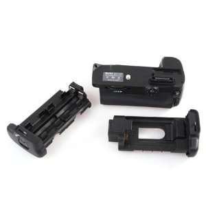   Battery Grip for Nikon D7000 Digital SLR (DSLR) Camera MB D11 EN EL15