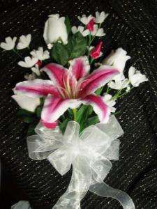 Stargazer wedding maidof honor bridesmaid toss bouquet  